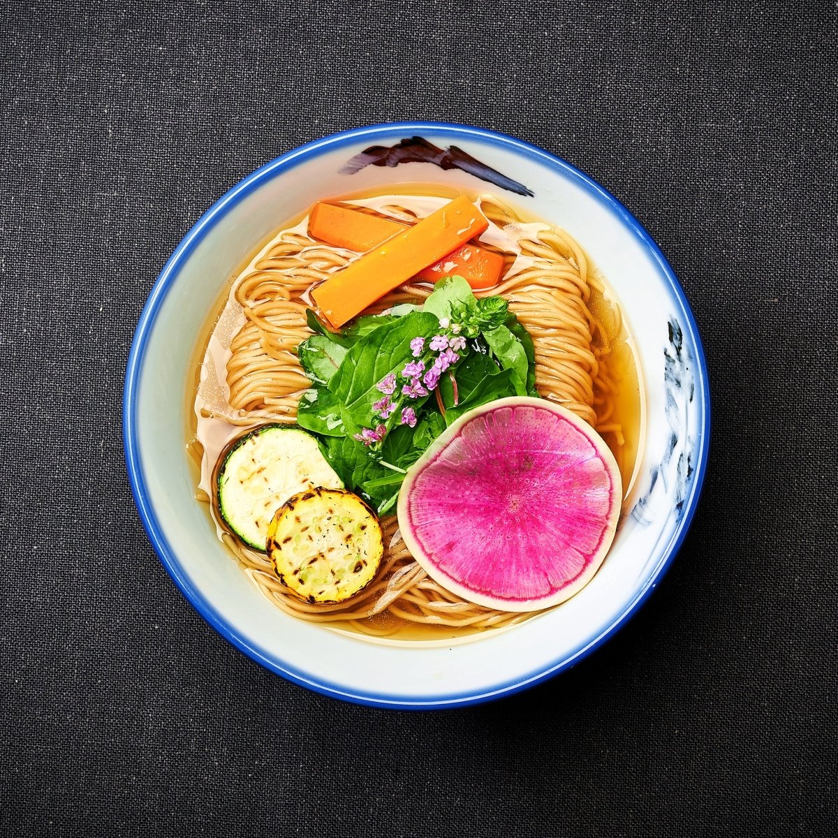 "好きな野菜で仕上げる" ヴィーガンらーめん 4食入り - らーめんAFURI 公式通販サイト