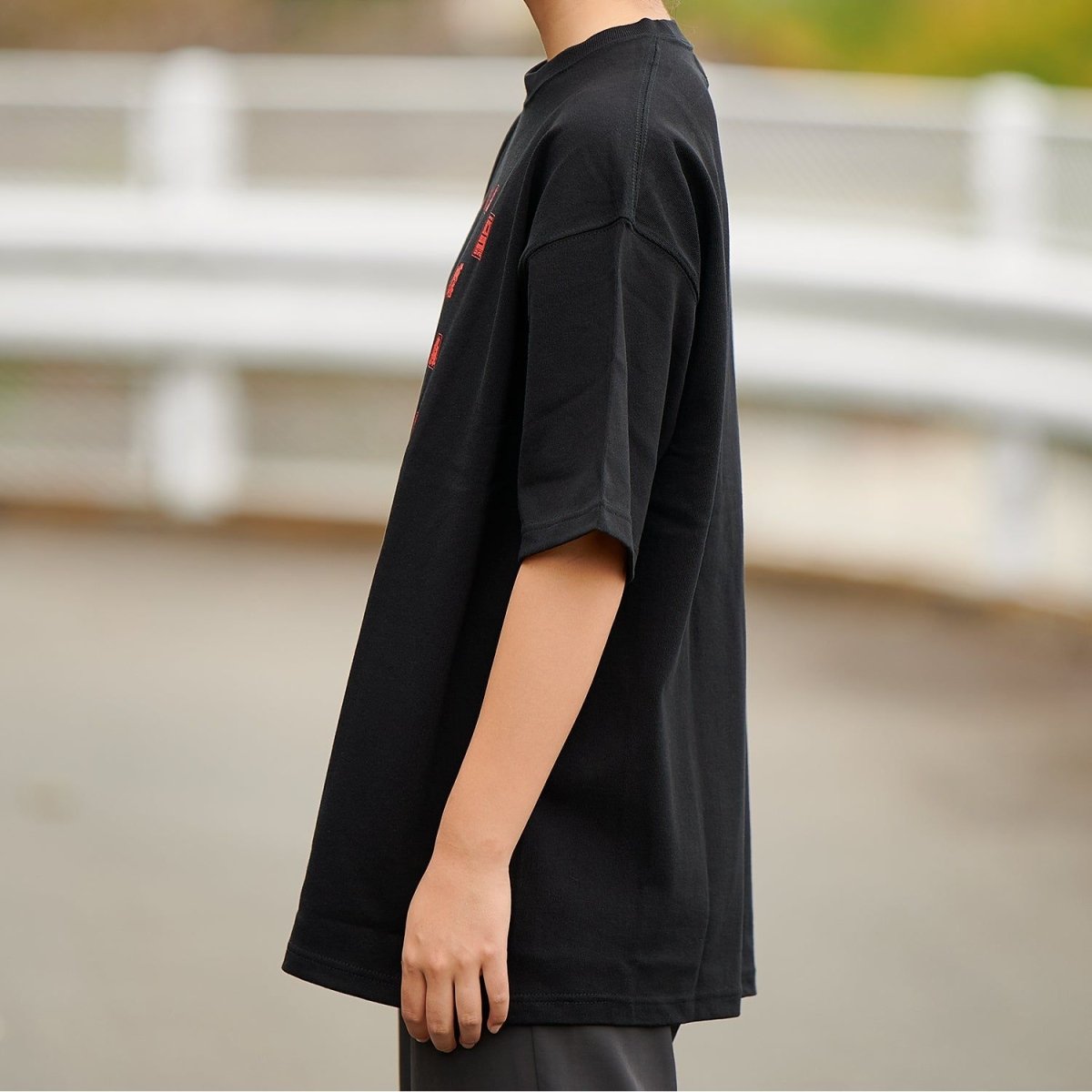 阿夫利 / 御朱印 タイポグラフィTシャツ（BLACK） - らーめんAFURI 公式通販サイト