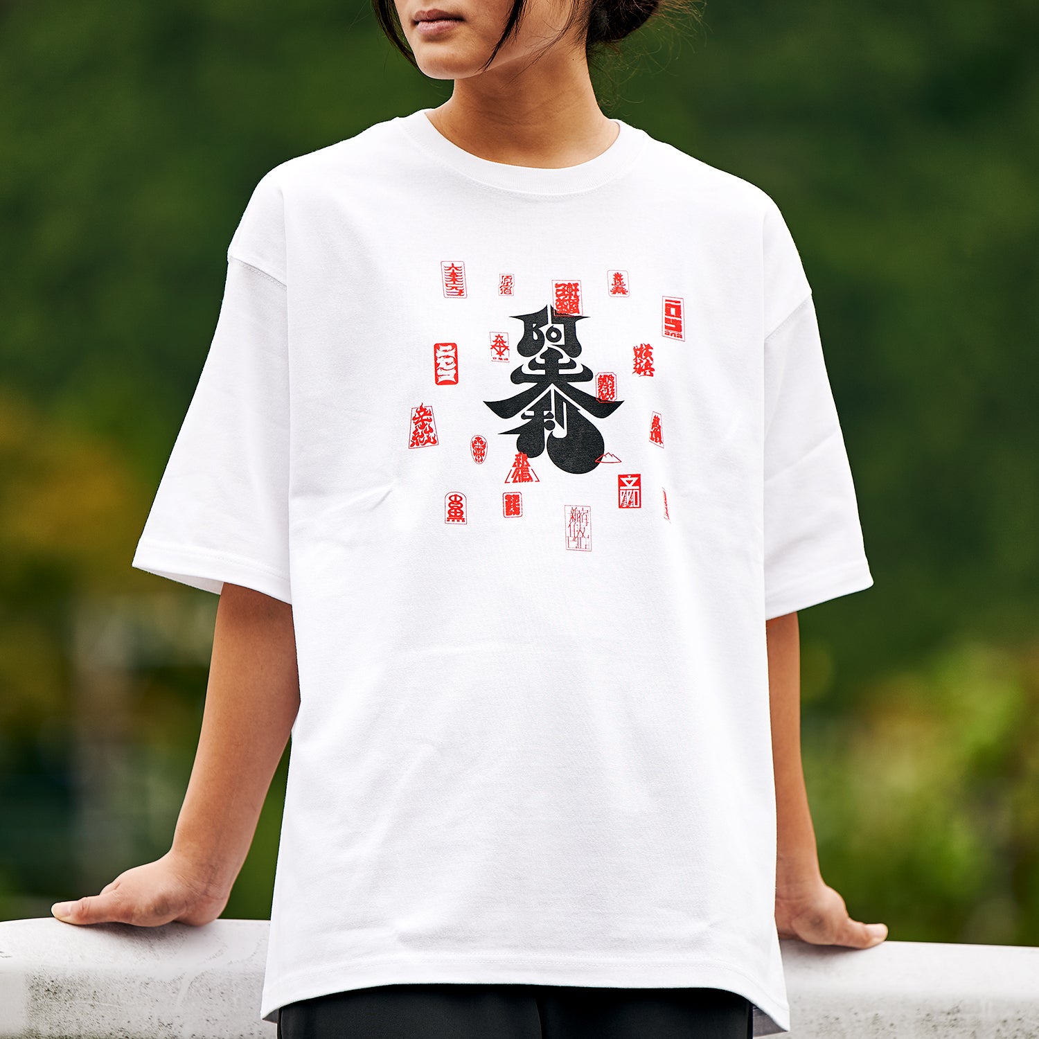 阿夫利 / 御朱印 タイポグラフィTシャツ（WHITE）