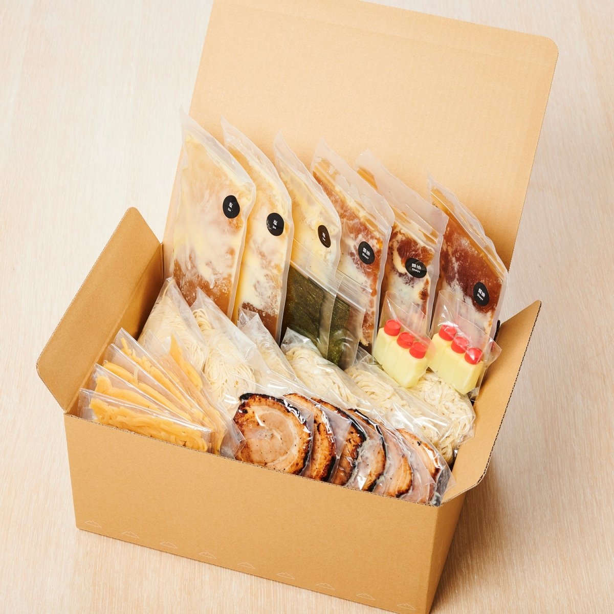 【食べ比べ】柚子塩／柚子醤油らーめん　6食入り - らーめんAFURI 公式通販サイト