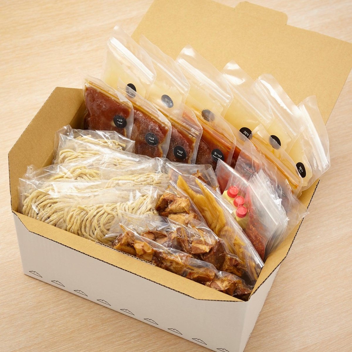 【食べ比べ】柚子露／辛露つけ麺 6食セット - らーめんAFURI 公式通販サイト